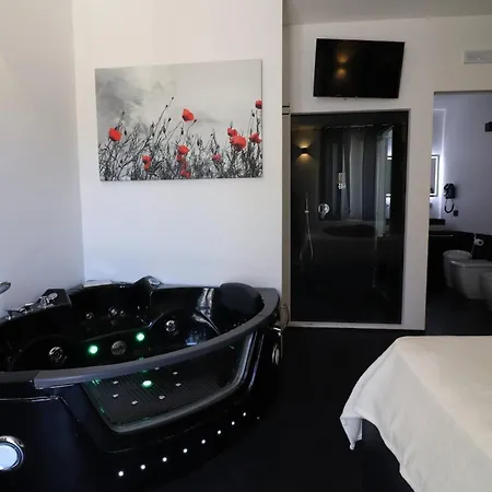 Blackwhite * Otranto